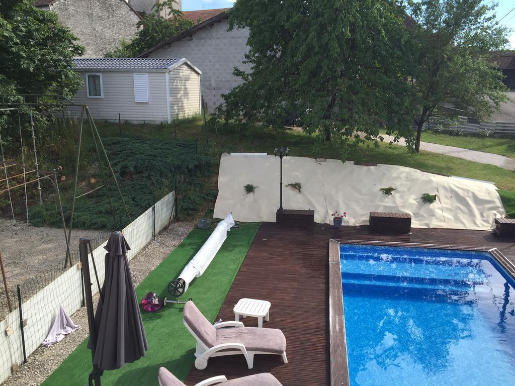 Au Repos De La Blaise Guest House Exterior photo