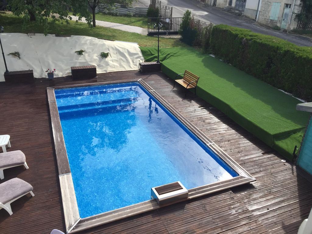 Au Repos De La Blaise Guest House Exterior photo